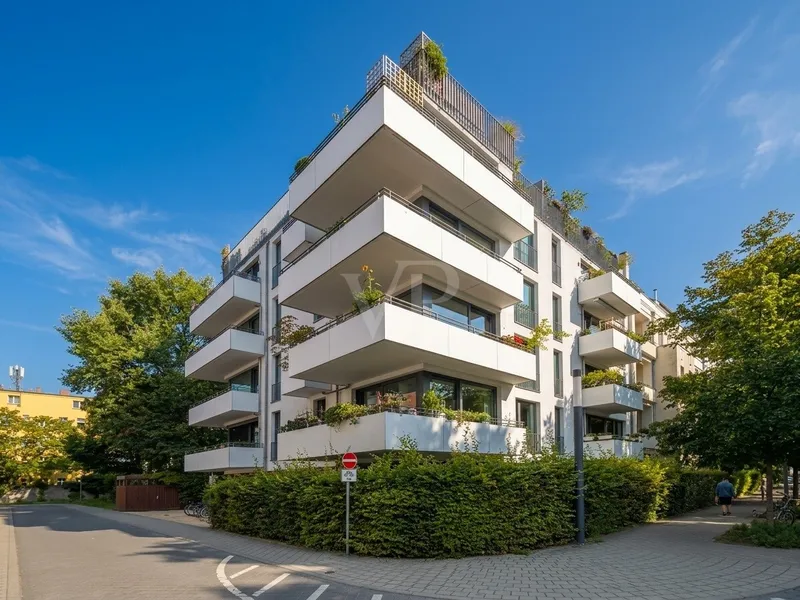 Möblierte Zweizimmer - Wohnung mit Balkon im Florakiez zu vermieten — photo 1
